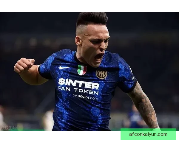 巴斯托尼后防支柱状态持续提升，展现出强大的防守表现